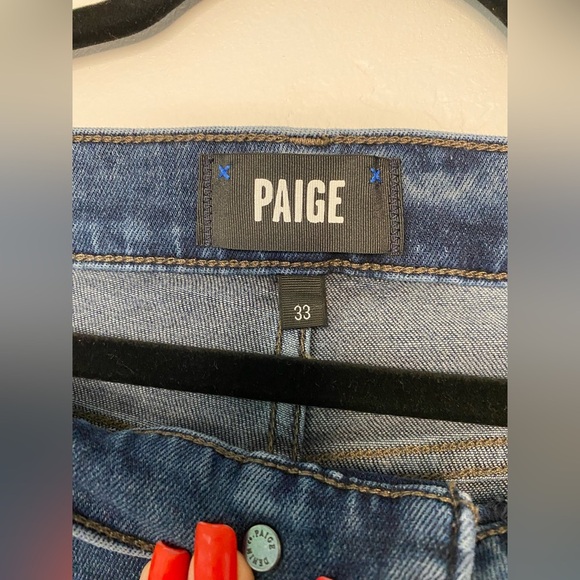 PAIGE Lennox Jeans - Picture 4 of 8